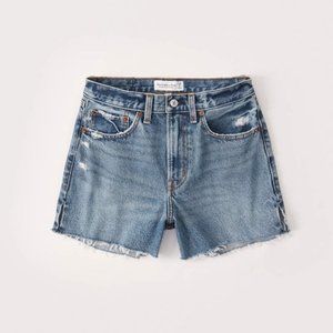 Abercrombie curve love mid rise boyfriend short